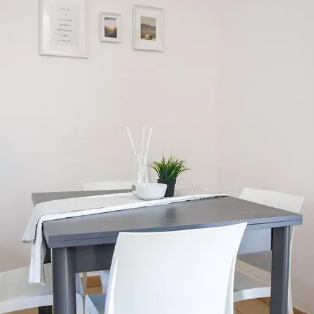 Welcomely - Degli Artigiani - Wifi Vista Apartment Bosa