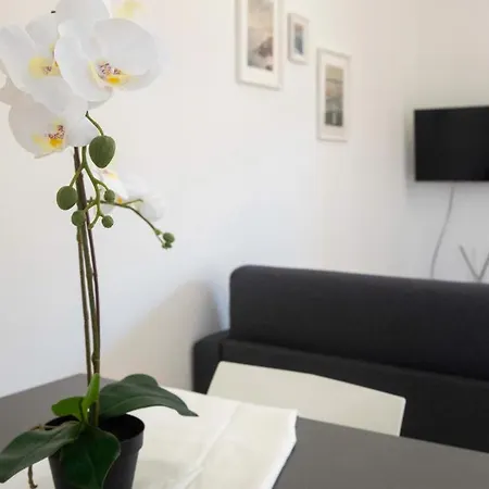 Welcomely - Degli Artigiani - Wifi Vista Apartment